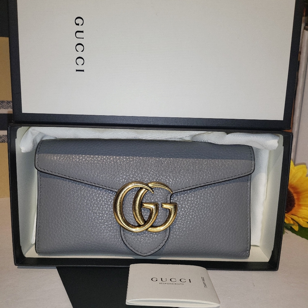 🔥SOLD🔥🌸GUCCI🌸 EUC🔥 GG Marmont Wallet on chain w/ Complete Inclusions - Picture 11 of 17